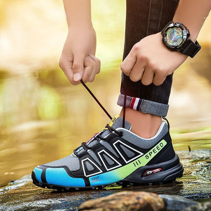 Step Zero – ergonomické turistické boty Deconr® IV pro snadnou celodenní chůzi.