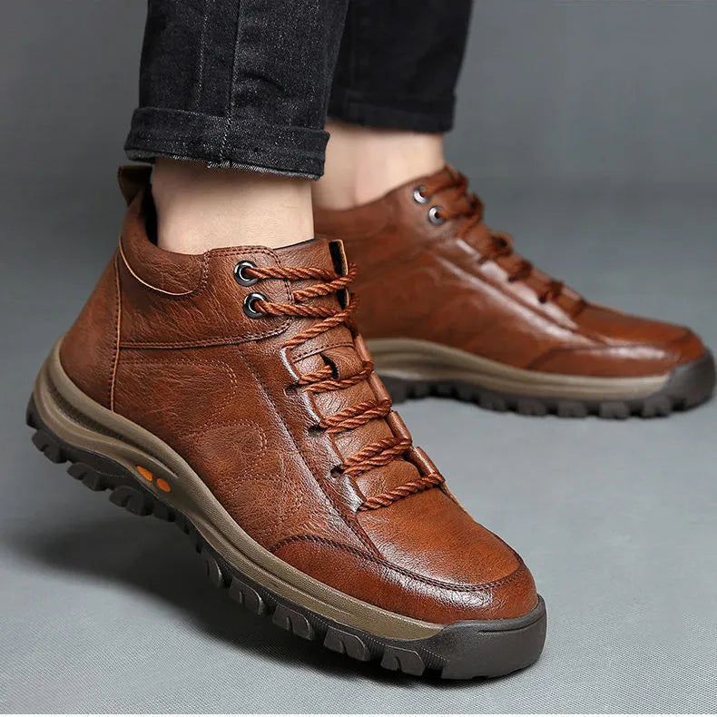 🔥Dnes sleva 50 %, nenechte si to ujít!🐂 Pánská ortopedická obuv je vyrobena z vysoce kvalitní italské hovězí kůže 👞 Ulevuje od bolesti ✅ Pohodlná chůze