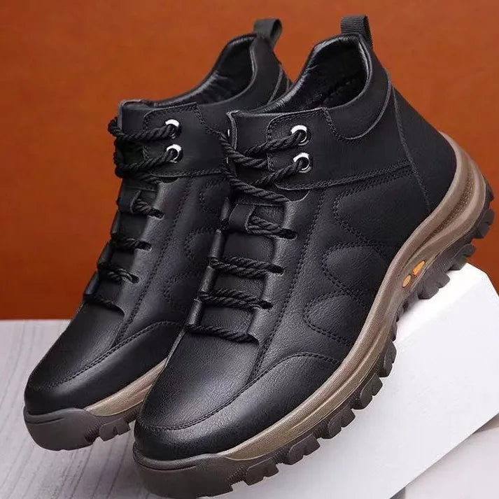 🔥Dnes sleva 50 %, nenechte si to ujít!🐂 Pánská ortopedická obuv je vyrobena z vysoce kvalitní italské hovězí kůže 👞 Ulevuje od bolesti ✅ Pohodlná chůze