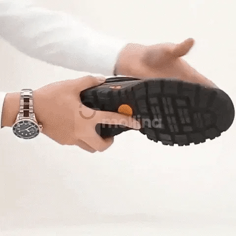 Ortopedická obuv deconr® | Ergonomicky navržená kožená obuv, která je pohodlná, stylová a prošla nejnáročnějším testem voděodolnosti a protiskluzové technologie.